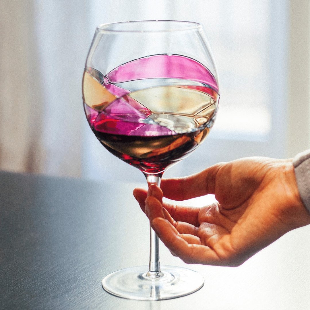 Cornet Barcelona - This classic stemless wine glass embodies